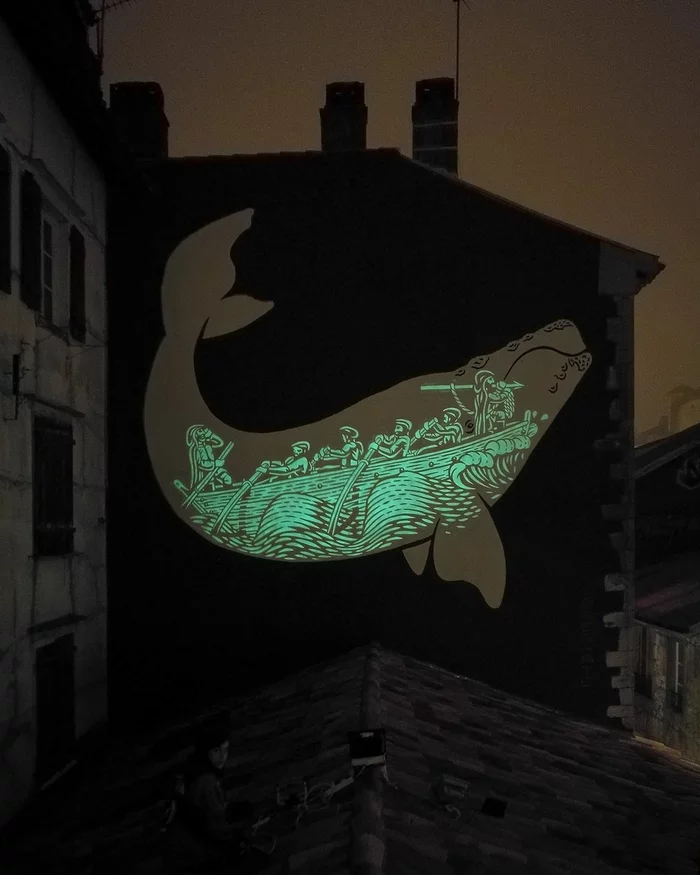 Mysterious mural - The photo, France, Mural, Luminescence, Unusual, beauty, Sailors, Whale, Longpost