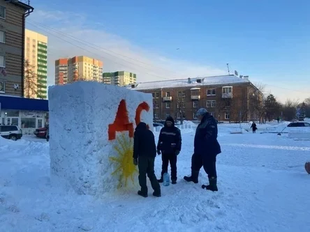 Вандалы ни при чем: почему снежный городок в Первомайке простоял четыре дня - Новосибирск, Текст, Длиннопост, Ледовый городок