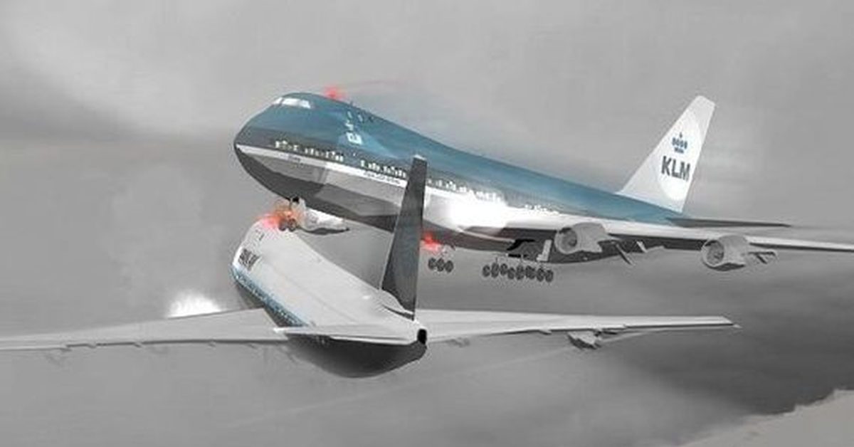 Mid air. Столкновение 2 Боингов 747 Тенерифе. Столкновение в воздухе с Боинг 747. Столкновение ил 76 и Боинг 747.