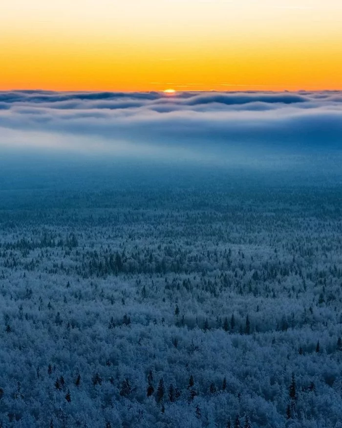 A blanket of clouds covered the ground... - Perm Territory, Middle Ural, The mountains, Sunset, Tourism, Winter, Forest, The photo, Nature