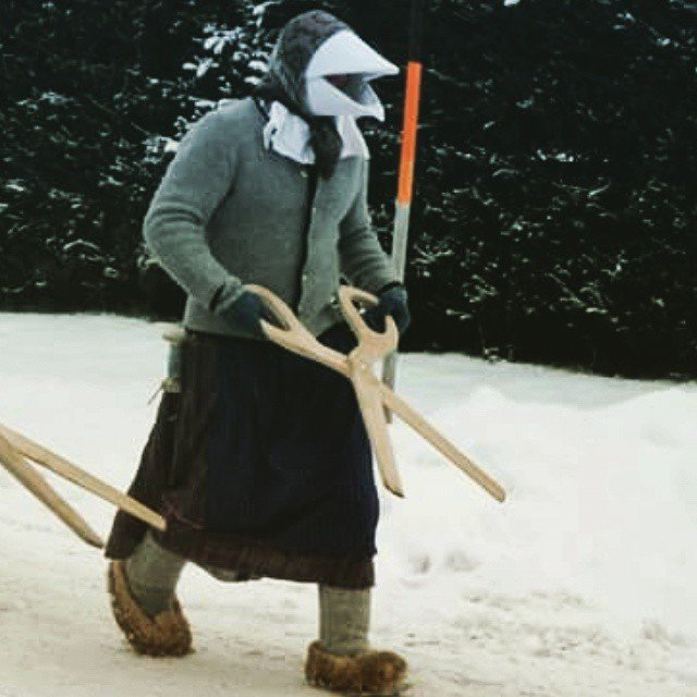 On January 5th the Schnabelperchten arrive. They will force you to keep the house clean - otherwise they will cut your stomach and fill it with dirt - Traditions, Rite, Mystic, Austria, Costume, Video, Longpost