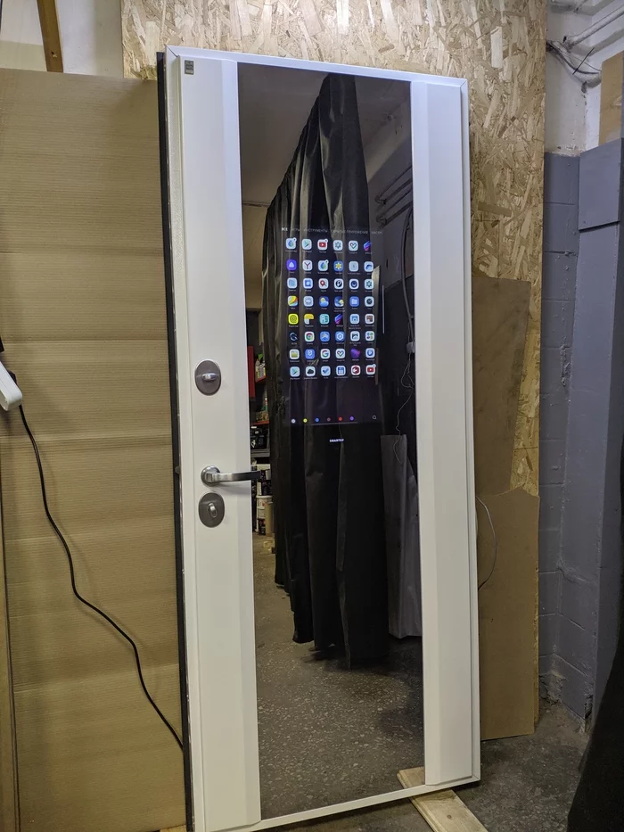 Entrance door with touch-sensitive smart mirror - the future or not? - My, Smart Mirror, Smart mirror, Metal doors, The miracle of technology, Innovations, Furniture Transformer, Building, Furniture, Гаджеты, Video, Longpost