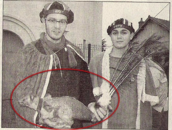   ))) , , , , , , 