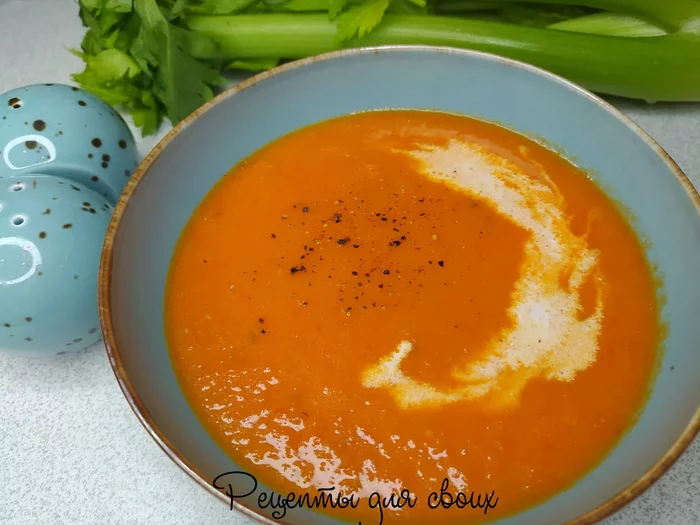 Roasted pepper soup - My, Food, Kitchen, Soup, Puree Soup, Cream Soup, Cooking, Recipe, Bell pepper, Celery, Garlic, Carrot, Onion, Bay leaf, Longpost