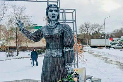 The scandalous monument to Alenka will be replaced with “beautiful and pretty” - Alenka, Monument, Novovoronezh