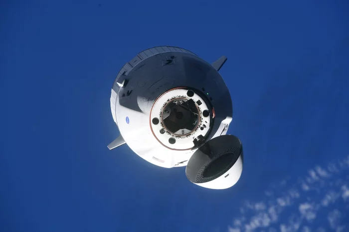 What will the new version of the SpaceX cargo ship return from the ISS to Earth? - Falcon 9, Booster Rocket, The photo, USA, Technologies, Longpost, Spacex, The Dragon, Spaceship, ISS, The science, Research, The medicine, Biology, Video, NASA