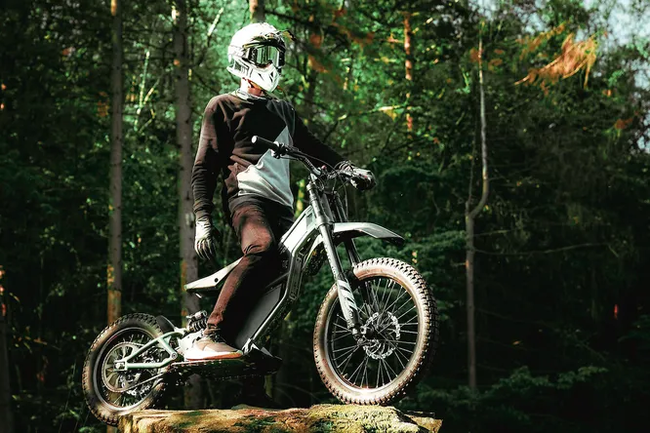 Electric bike for extreme sports: on dirt like on asphalt - Moto, Motorcycles, Motocross, The science, Science and technology, Video