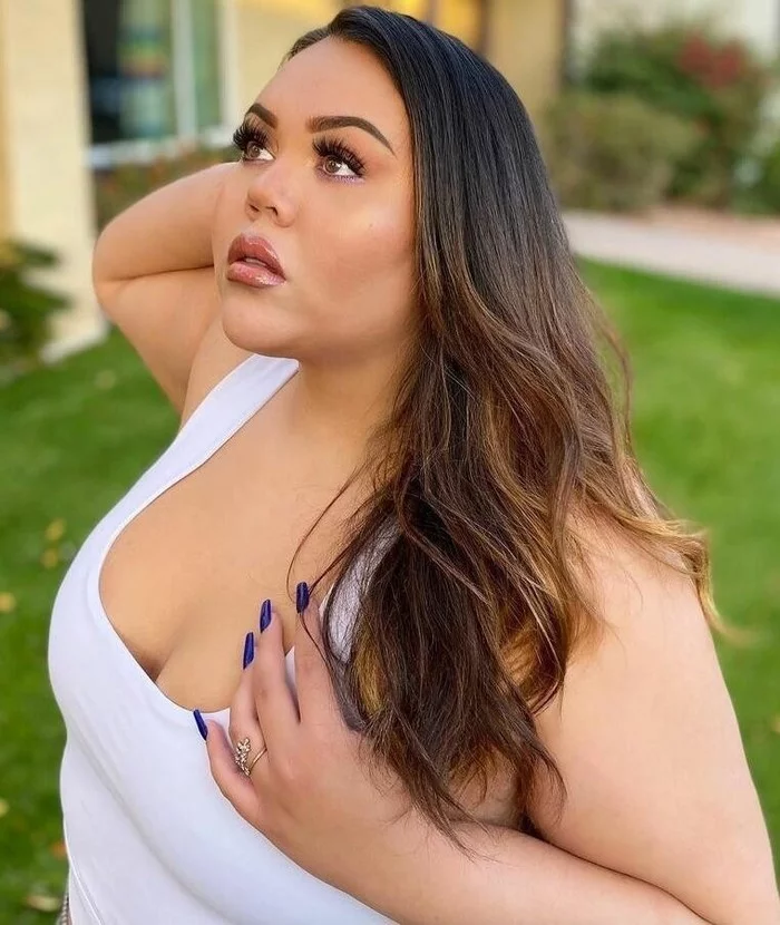 Charming Julia - NSFW, Girls, Longpost, Bbw, Body positive, Obesity, Binge eating, Thick, Fullness