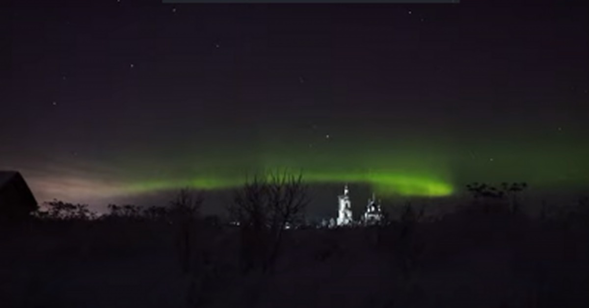 Северное сияние в смоленске. Северное сияние в Вологде 2021. Северное сияние Великий Новгород 2021. Северное сияние над Вологдой. Полярное сияние в Вологде.