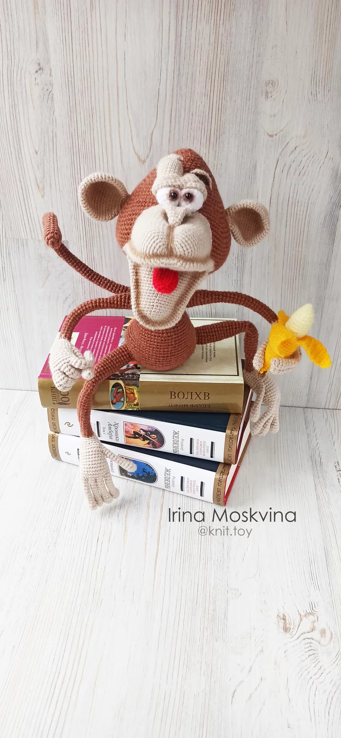 Monkey and banana - My, Needlework without process, Crochet, Handmade, Monkey, Toque, Banana, Фрукты, Longpost