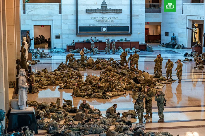 Hundreds of US National Guard soldiers guard the Capitol during the debate on Trump's impeachment - USA, Capitol, Storming of the US Capitol (2021), National Guard, Donald Trump, Impeachment, NTV, Twitter, Society, news, Longpost, Politics, The photo, X (Twitter)