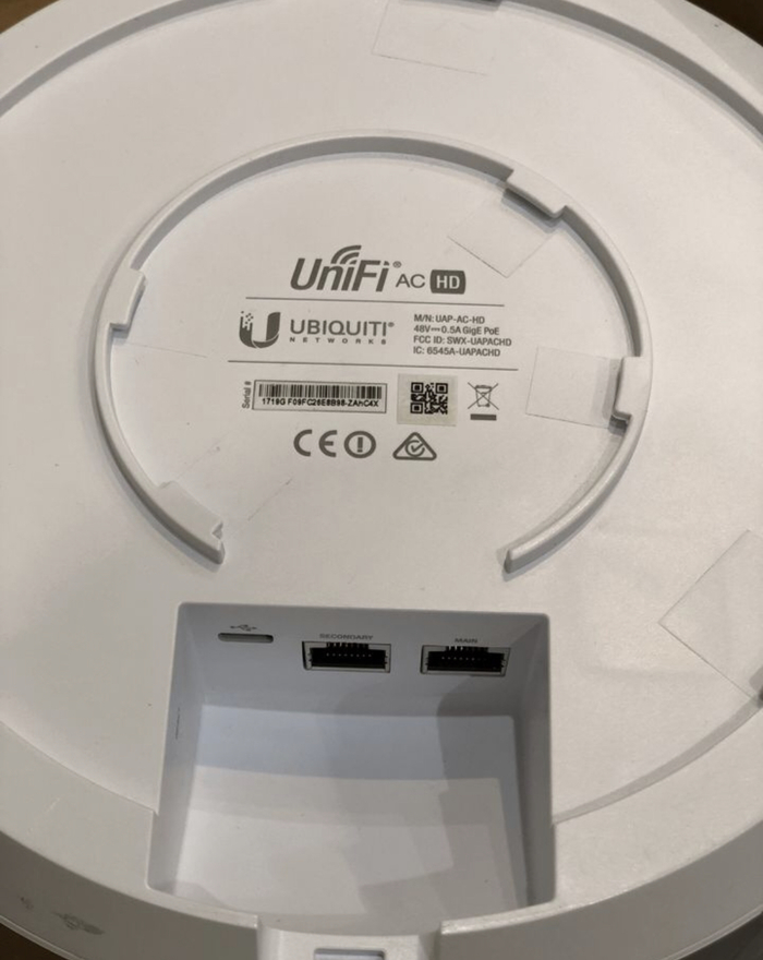  ubiquiti AC HD  ,  