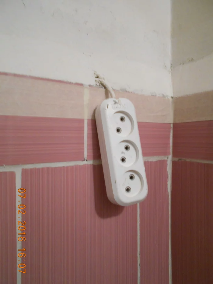 Social repairs for disabled people, Moscow, Central Administrative District - My, Repair, Free repairs, Disabled person, Power socket