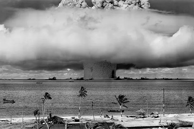 10 unusual stories about nuclear tests - Nuclear weapon, Nuclear explosion, Nuclear bomb, Trinity, Beer, USA, the USSR, Story, Kodak, Radiation, China, Africa, Families, Nuclear tests, Weapon, Longpost