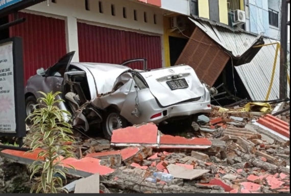 At least 34 dead in Indonesia earthquake - Indonesia, Earthquake, Tragedy, Peace, 2021, Horror, Longpost, Negative