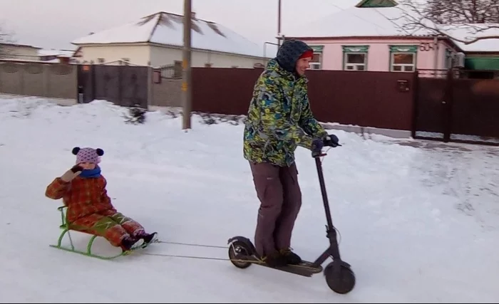 Electric scooter + sled. Winter rides - My, Kick scooter, Electric scooter, Sled, Pokatushki, Entertainment, Video, Longpost, Vertical video