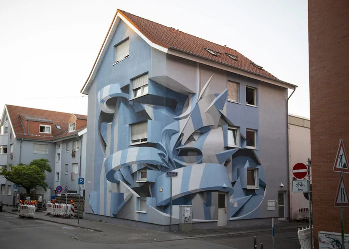 Three-dimensional painting on the wall of a house in the city of Mannheim in Germany - House, Decoration, Germany