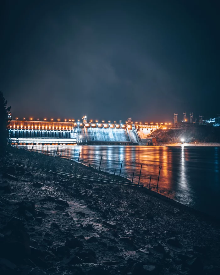 Festive illumination of the Krasnoyarsk hydroelectric power station - My, Krasnoyarsk HPP, Hydroelectric power station, Illuminations, The photo, Excerpt, Nikon, Yenisei