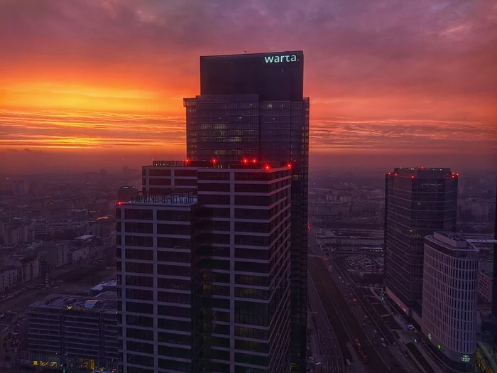 Attempts at photography - Longpost, Height, Skyscrapers, Sunrises and sunsets, Warsaw, Mobile photography