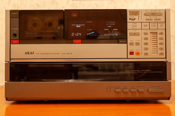 Akai FD-3: spaceship particle - My, Akai, FD, Vinyl, Vinyl player, Video, Longpost