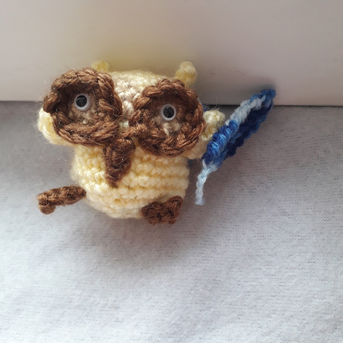 Перо из попы (полярной) совы