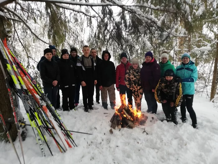 Who misses their rural childhood? It's here - My, Teenagers, Village, Stop, Winter, Skis, Kochegarka, A life, Good, Longpost