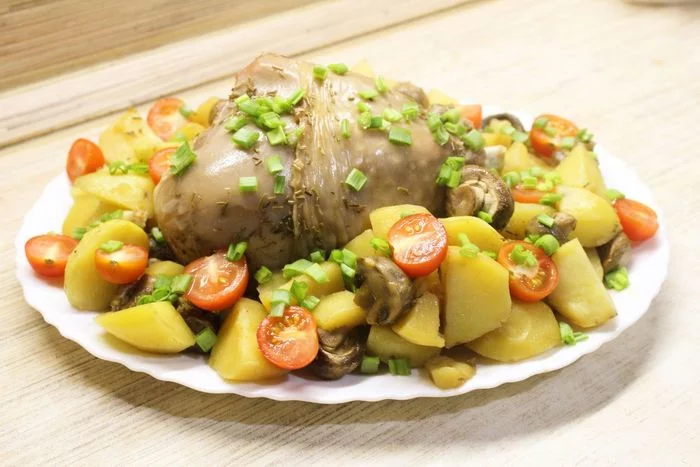 Turkey drumstick baked in the oven with potatoes and mushrooms - My, Shin, Turkey, Meat, Recipe, Food, Festive table, Longpost, Cooking, Baking, Meat with vegetables