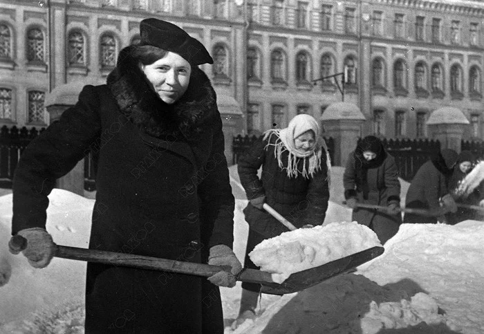 Photos taken during the siege of Leningrad - My, Archive of film and photo documents, Leningrad, Leningrad blockade, Story, The Great Patriotic War, Longpost