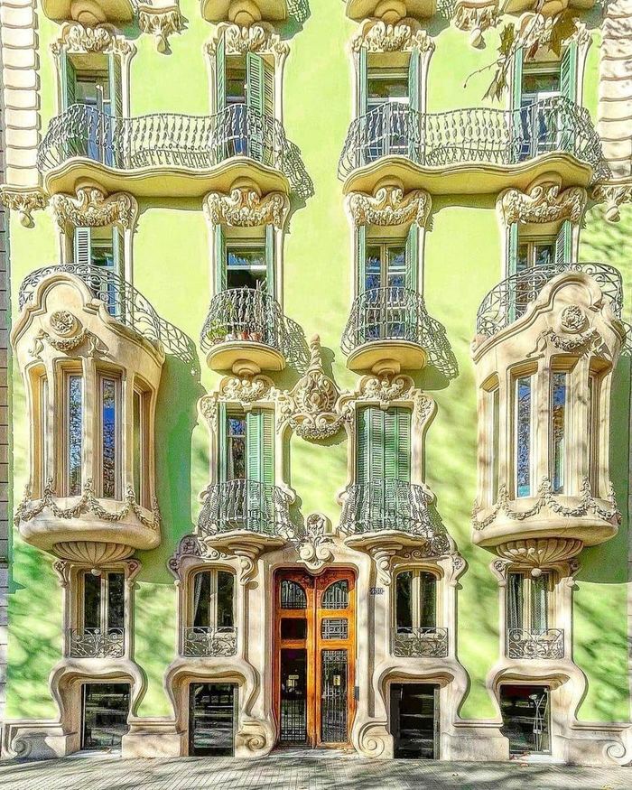 Beautiful facades of Barcelona - Architecture, Barcelona, Story, Facade, Longpost, Barcelona city