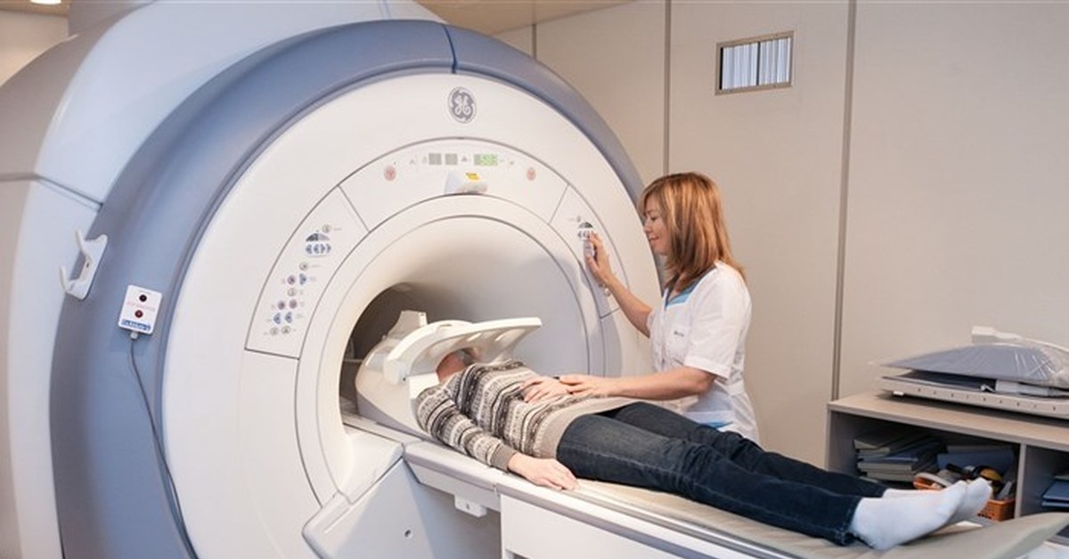 Мрт головного мозга цена нижний новгород. Магнитно-резонансная томография. Современный аппарат кт. Современный томограф. Компьютерная томография снимки.