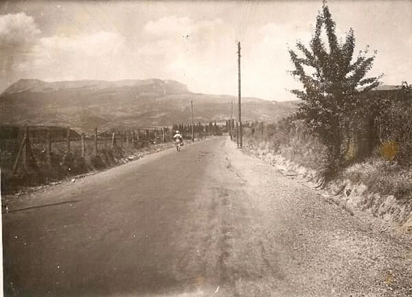 Крым.Старая дорога на Алушту и Ялту.Фото 1940 год - Крым, Дорога, Старое фото