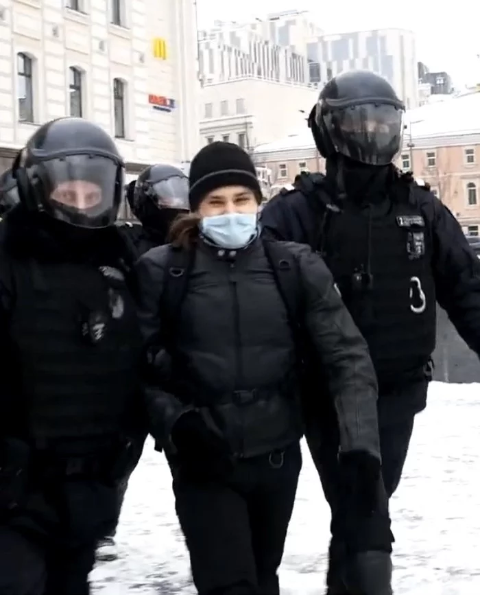 A story about how I tried to drink coffee on January 31st in Moscow upside down. Prologue - My, Rally, Police, Politics, Russia, Paddy wagon, Protest, Opposition, Moscow, , Detention, Video, Longpost