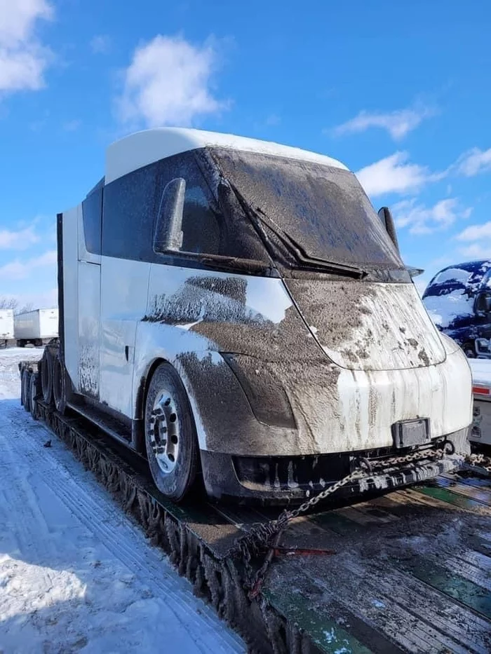 Tesla truck  приболел ... - Эвакуатор, Tesla Semi, Транспортировка