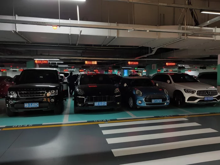 Reserving a parking space in a shopping center in Shenzhen - My, China, Shenzhen, Parking, Shopping center