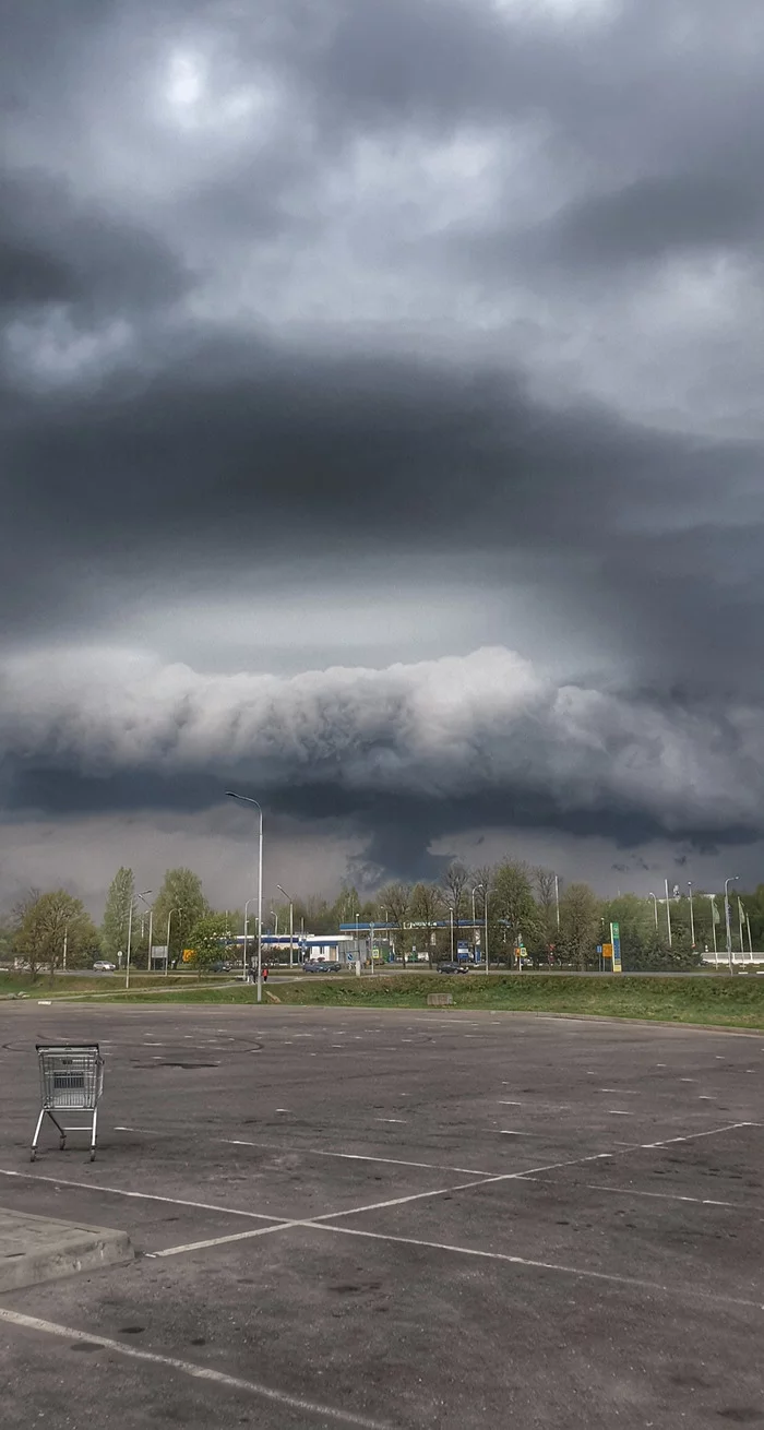 Quite uncommon occurrence - My, The photo, Unusual, Nature, Thunderstorm, Mobile photography