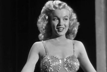 Marilyn Monroe in the film Lady of the Choir (Chorus Girls) 1948, (II) Cycle Magnificent Marilyn 392 series - Cycle, Gorgeous, Marilyn Monroe, Beautiful girl, Actors and actresses, Celebrities, Blonde, Movies, , Hollywood, USA, 40e, 1948, Promo, Black and white photo, Longpost