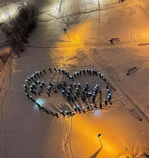 From the Russian expanses - The photo, Russia, Winter, February, Snow, People, Heart, Lamp, Riot police, Politics