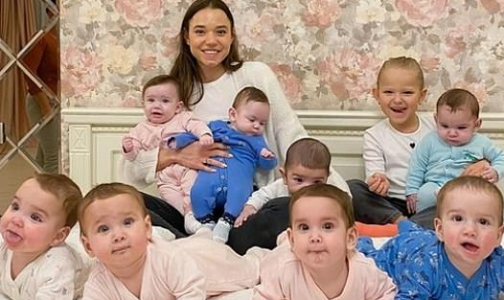    10  Russian Woman give birth to 10 kids at once  Russian phenomena - YouTube