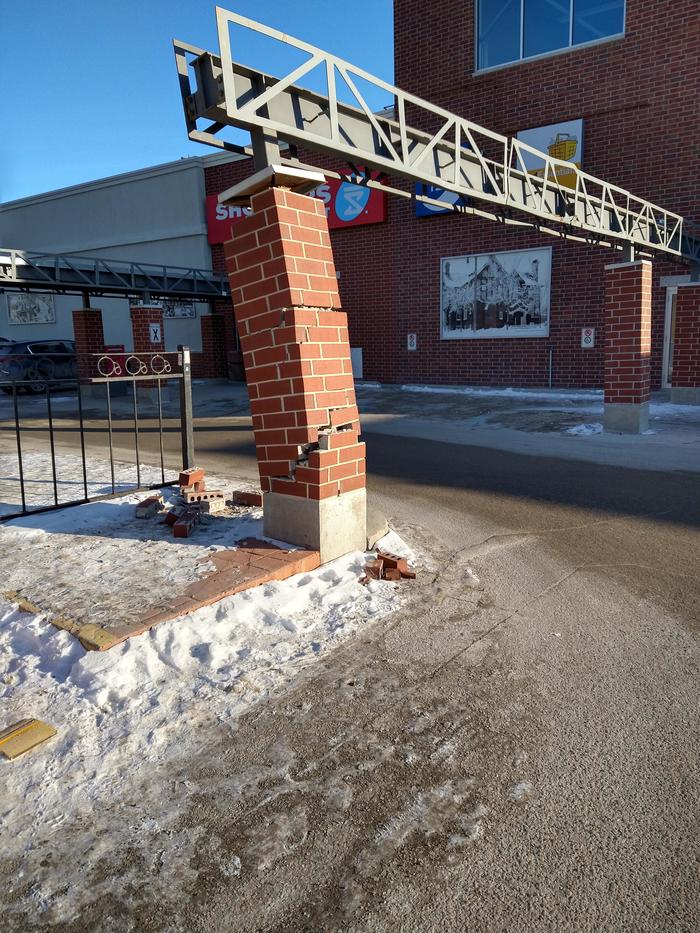 Ответ на пост «Дженга становится всё занятнее»