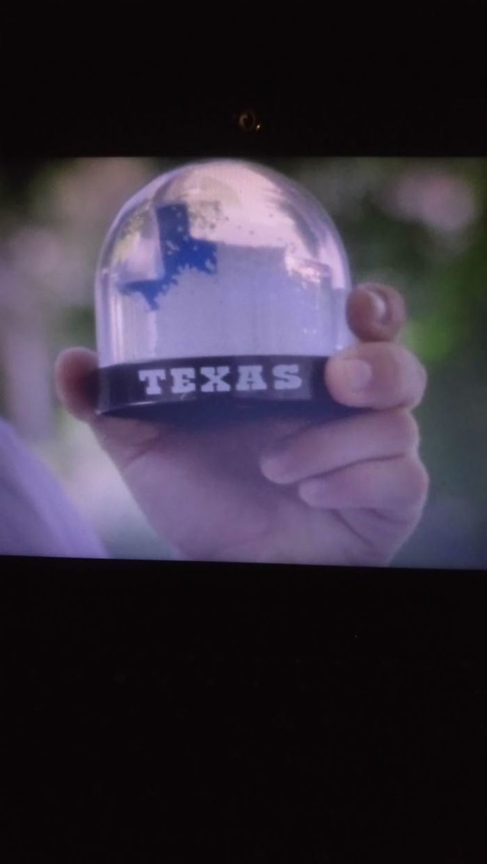 Texas snow globes. Sheldon's childhood - Snow, Texas, freezing, Sheldon's childhood, Sheldon Cooper, Film Prediction