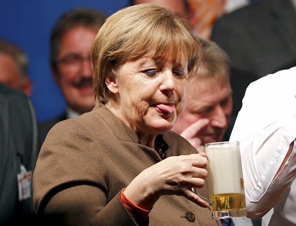 Merkel with beer - Alcohol, Beer, Longpost, Angela Merkel