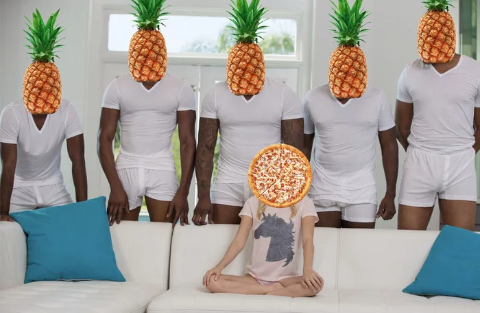 Everyone wants it, but not everyone is ready to admit it to themselves - My, Pizza, Pizza with pineapples, A pineapple, Piper Perry, Memes, Girl and five blacks