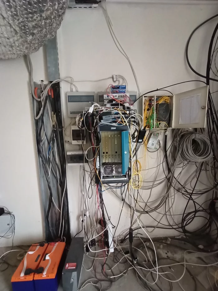 Reply to the post “System Administrator's Nightmare” - My, The photo, System administration, Networks, And so it will do, Internet Service Providers, Reply to post, Longpost