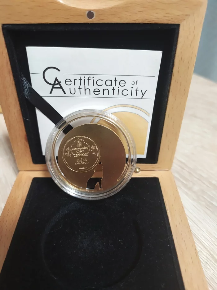 The first coin of the Mongolian Wolf Nature series (the most titled silver coin) - My, Coin, Silver coins, Mongolia, Wolf, Nature, Gilding, Longpost