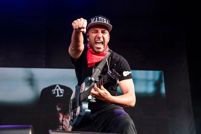 Tom Morello and 'Game of Thrones' showrunners to work on comedy about metal fans - Rage Against The Machine, Metal, Movies, Netflix, Music, Musicians