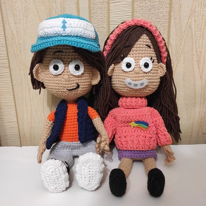 Dipper and Mabel in their glory! I think they are similar)) - My, Mabel, Dipper, , Crochet, Knitting, Gravity falls, Needlework without process, Mabel pines, Dipper pines