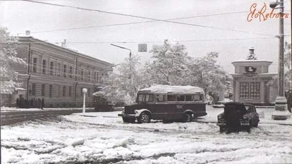 1958 Crimea, Simferopol - Crimea, Simferopol, Old photo, Bus, The photo