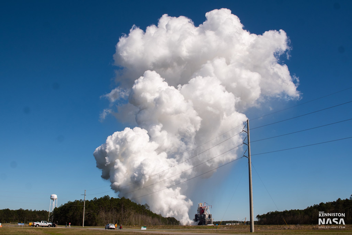 В США прошли испытания 1-ой ступени сверхтяжелой SLS и стыковка прототипа другой сверхтяжелой ракеты - Super Heavy NASA, Sls, Ракета-носитель, Космонавтика, Космос, Технологии, США, Тест, Испытание, Луна, Starship, SpaceX, Илон Маск, Длиннопост, Видео