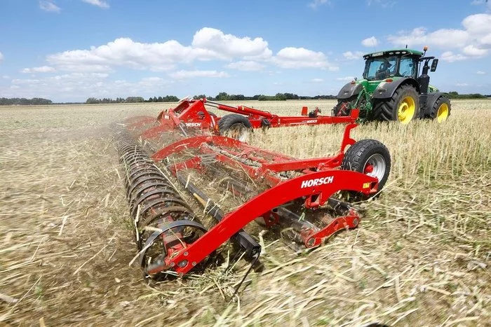 STUBBLAGE RIPPER: Horsch Cultro against corn, sunflower and rapeseed... - Horsch, Agricultural machinery, Agroscout360, Сельское хозяйство, Video