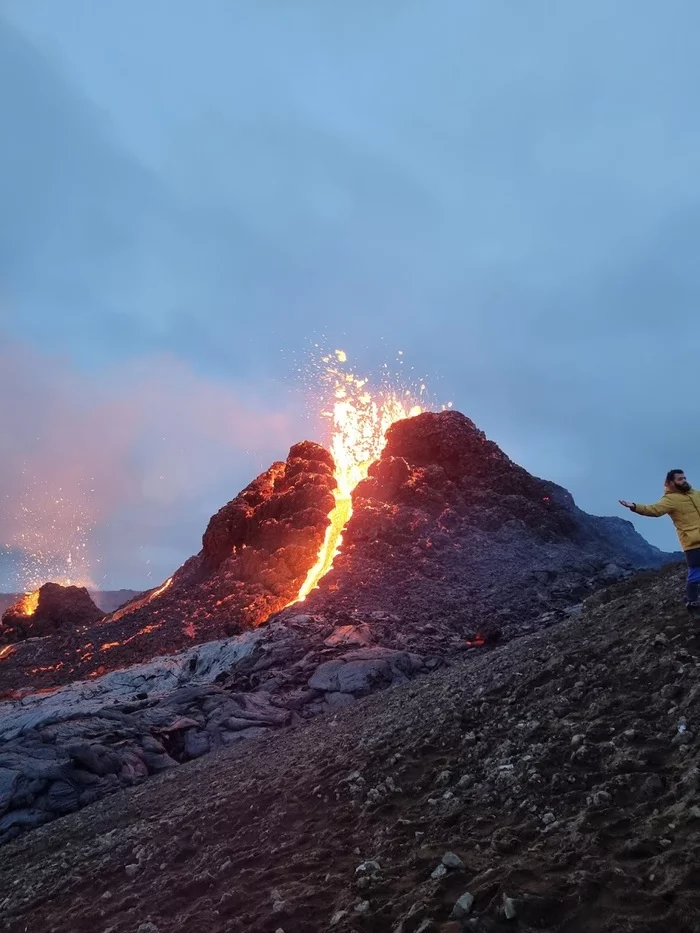 Reply to the post Eruption - My, Volcano, Eruption, Lava, Iceland, news, beauty, The photo, Fagradalsfjall volcano, Reply to post, Longpost